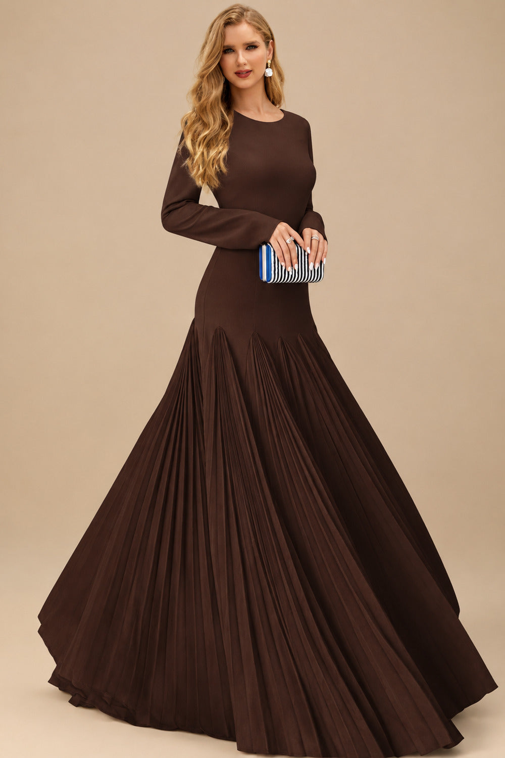 Rutipo Chocolate A-Line Pleated Long Sleeves Floor-Length Chiffon Mother Of The Bride Dresses