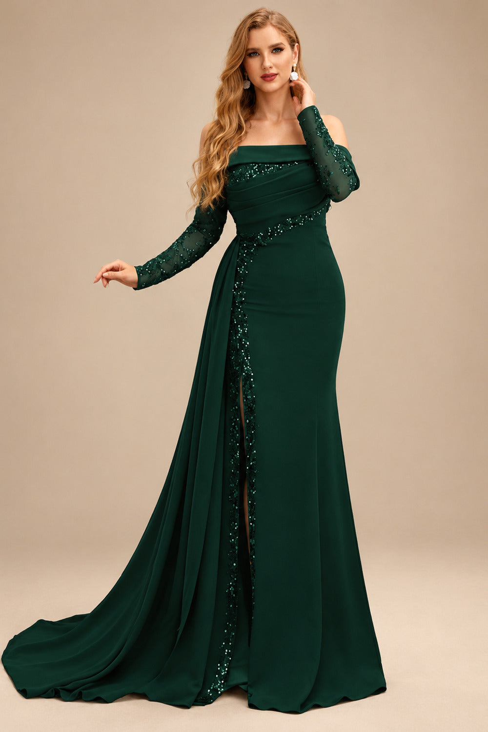 Rutipo Emerald Long Sleeves Sweep Train Elastic Satin Prom Dresses With Appliques Lace